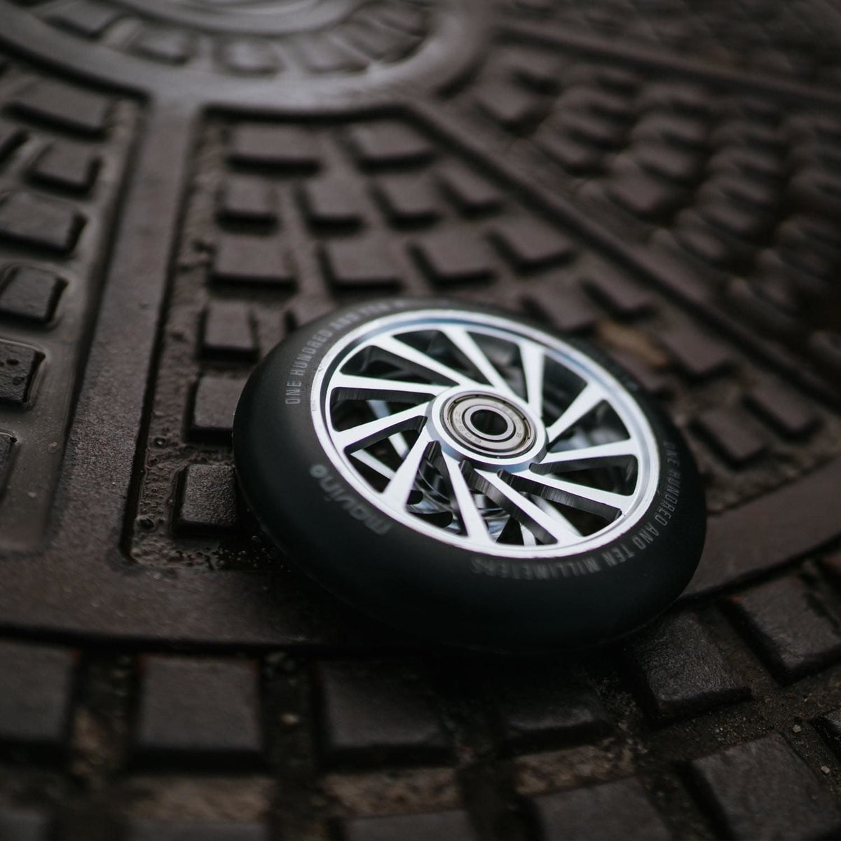 Movino Alu Core 110 mm (Noir-Argent)        
